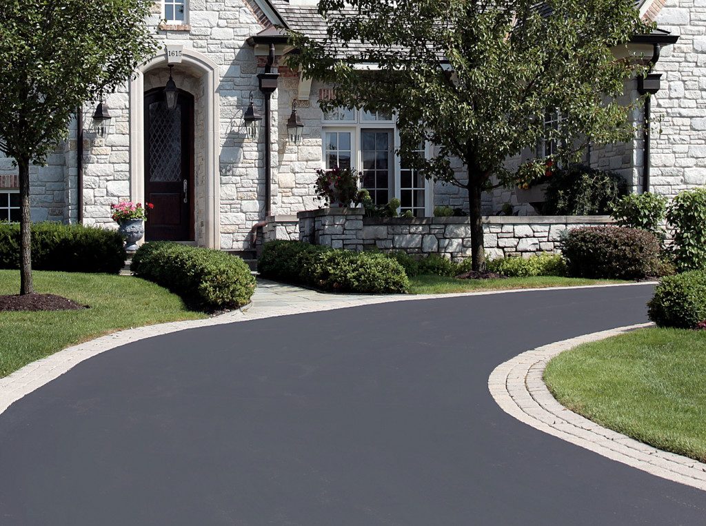 Choose the Right Tarmac Mix for Driveway